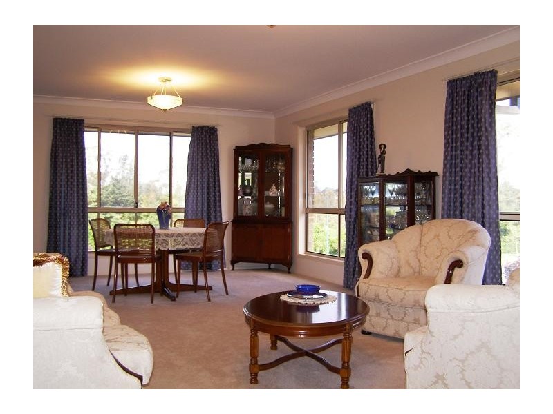 1 Lowe, Redland Bay QLD 4165