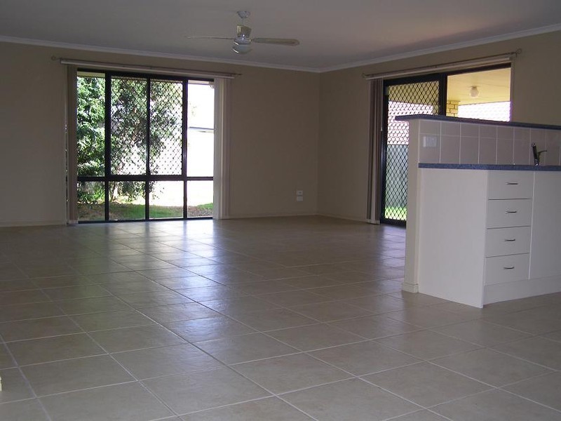 2 Potts, Redland Bay QLD 4165