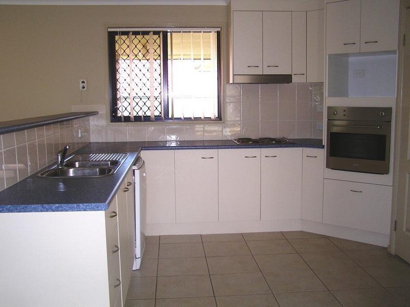 2 Potts, Redland Bay QLD 4165