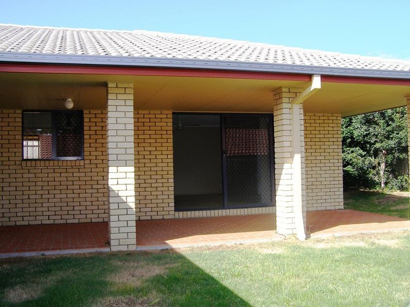 2 Potts, Redland Bay QLD 4165