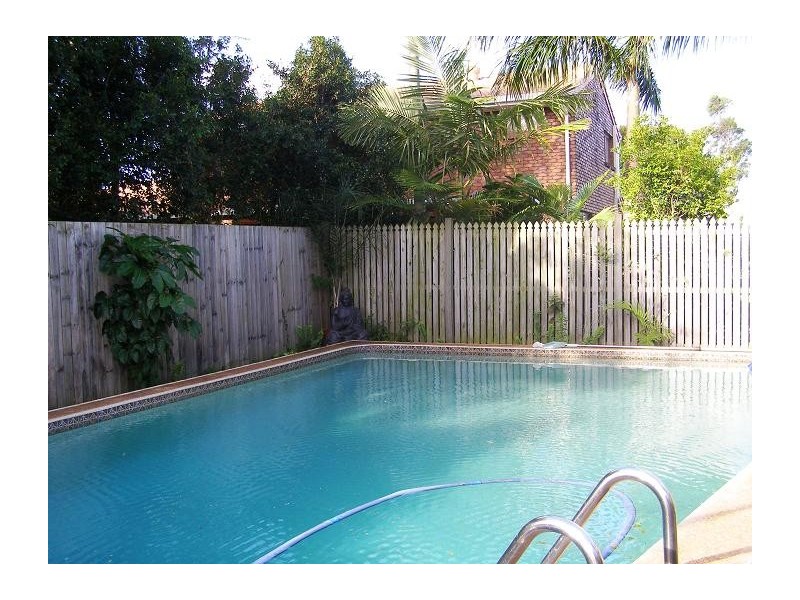 182 Colburn Ave, Victoria Point QLD 4165