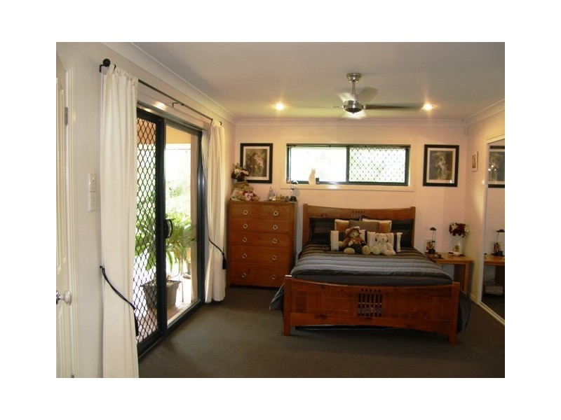 21 Keirnan Street, Redland Bay QLD 4165