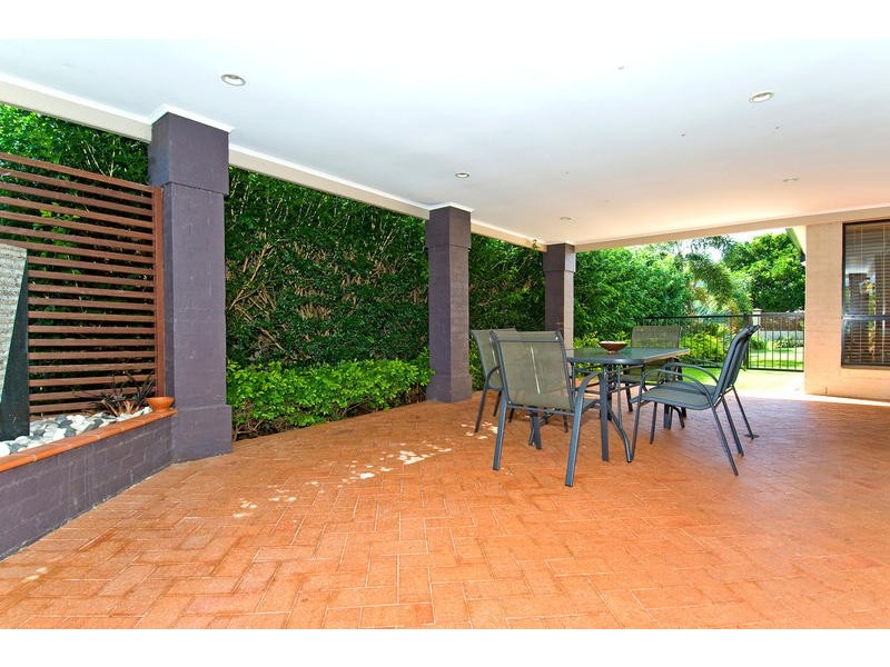 2 The Rampart, Redland Bay QLD 4165