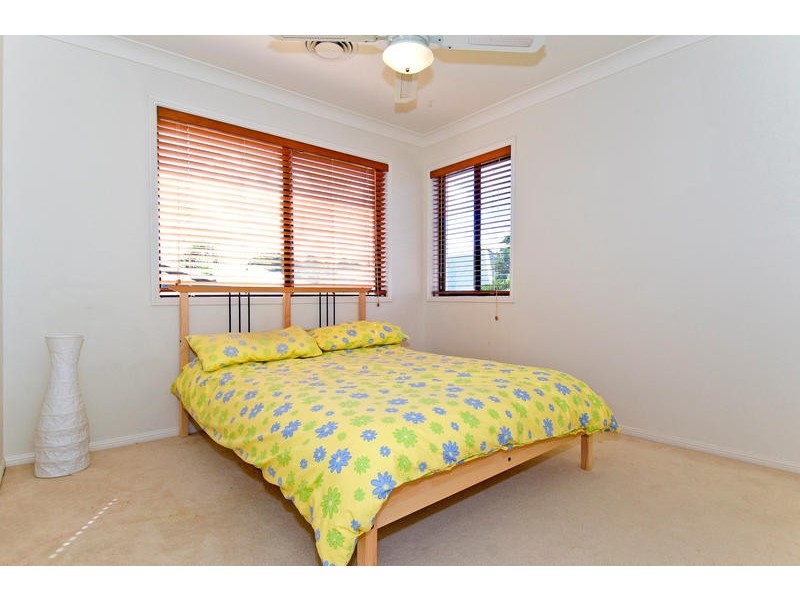 2 The Rampart, Redland Bay QLD 4165
