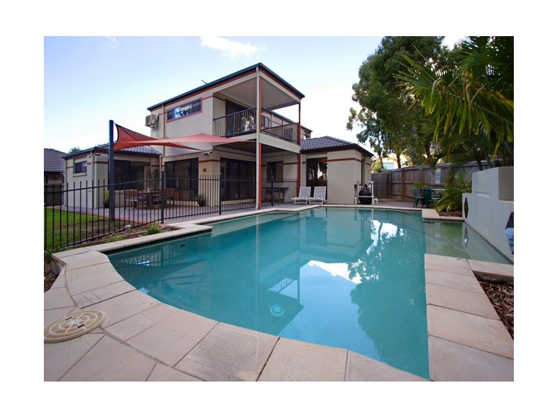 17 Seabrae Dr, Redland Bay QLD 4165