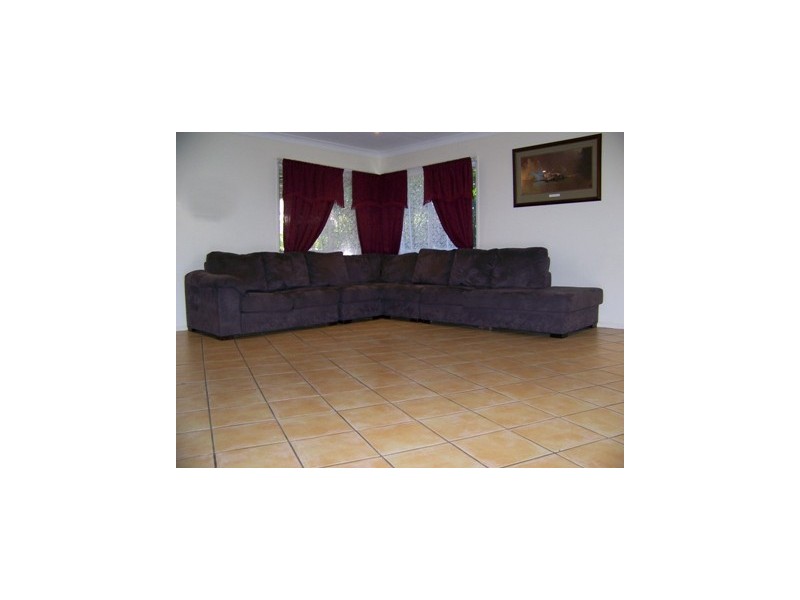 16 Riley Drive, Capalaba QLD 4157