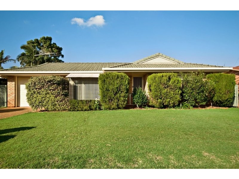 19  school road, Victoria Point QLD 4165