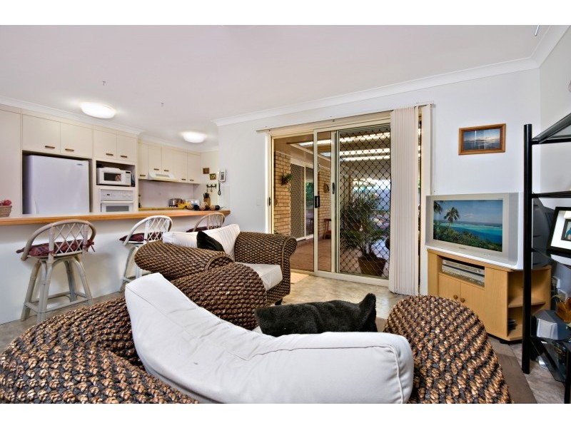 19  school road, Victoria Point QLD 4165