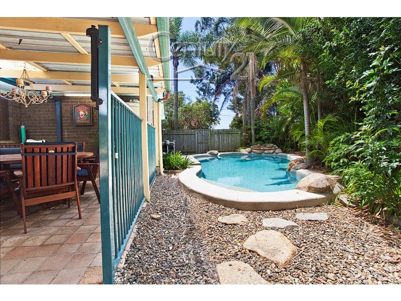 2 durham, Alexandra Hills QLD 4161