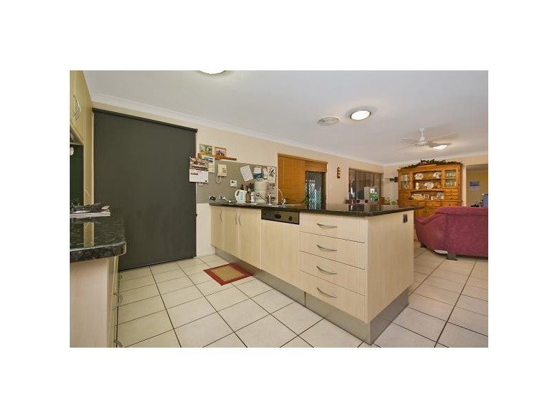 12 Clay Gully, Victoria Point QLD 4165