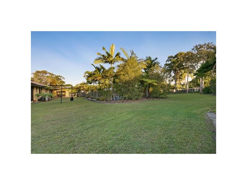 12 Clay Gully, Victoria Point QLD 4165