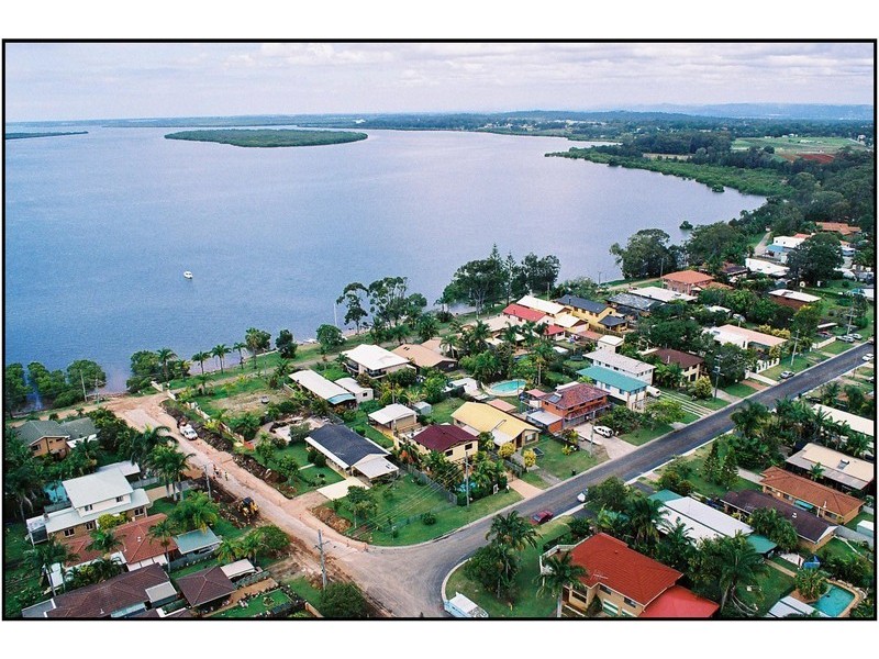 15 Mark Street, Redland Bay QLD 4165