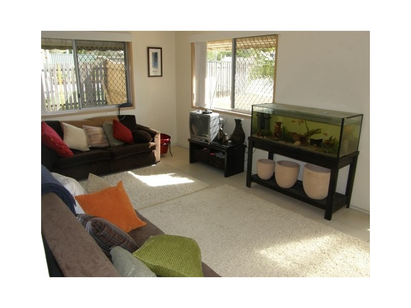 53 Harburg Dr, Beenleigh QLD 4207