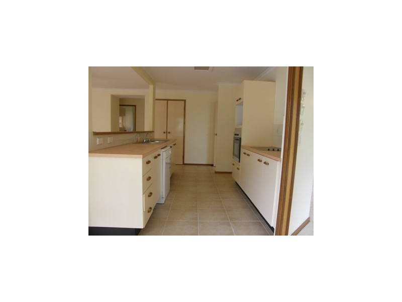 297 Whites, Lota QLD 4179