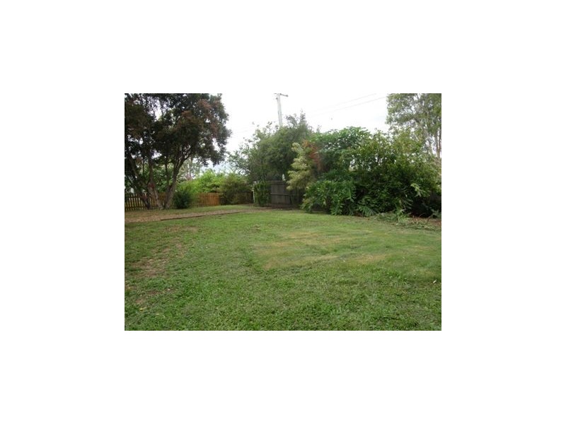 297 Whites, Lota QLD 4179