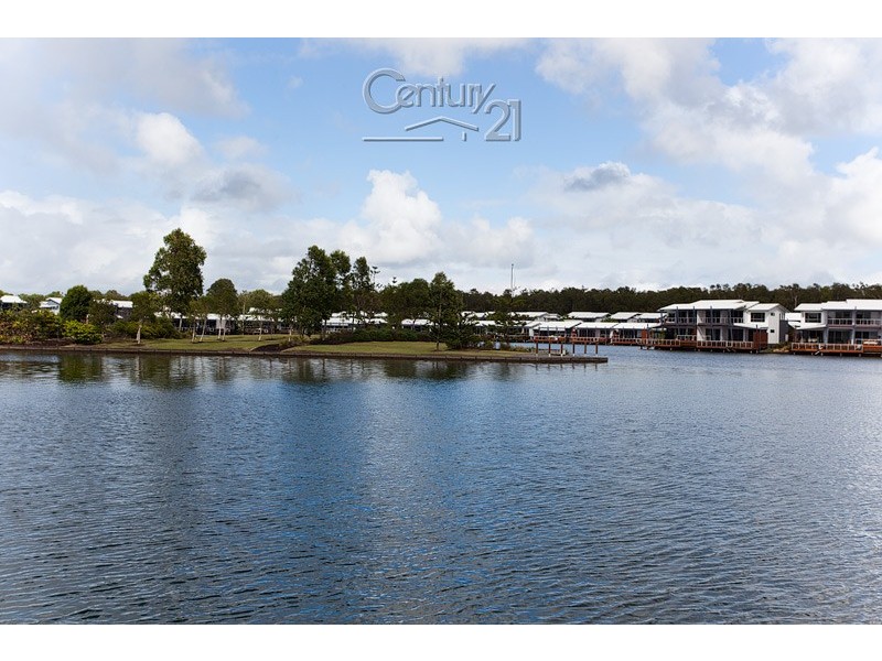 11 Manacor, Coombabah QLD 4216