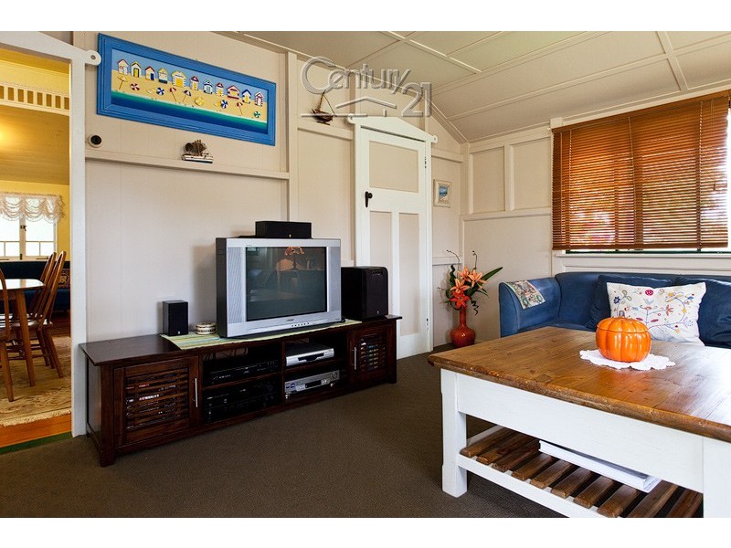 73  Dart, Redland Bay QLD 4165