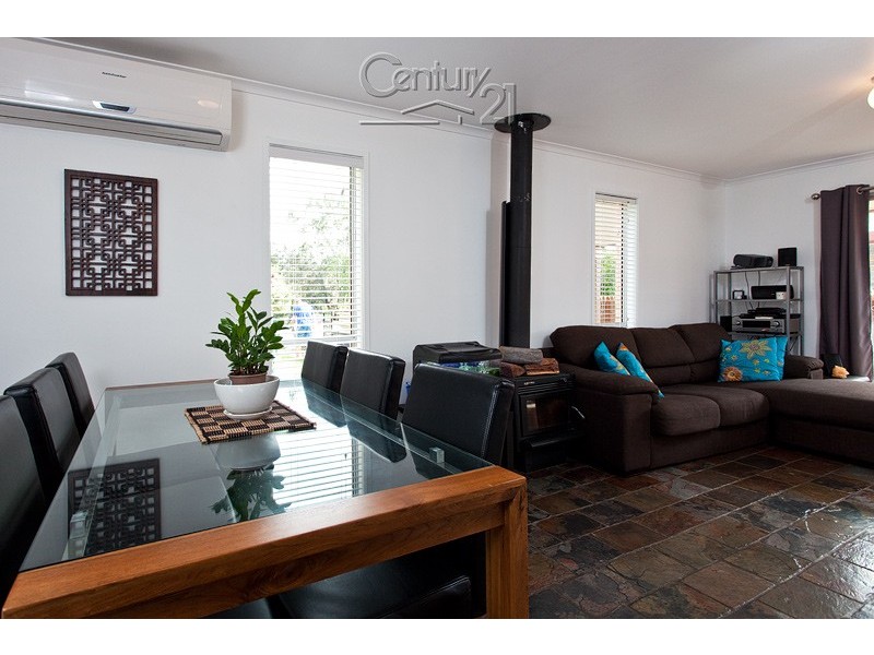 57 Shanahan st, Redland Bay QLD 4165