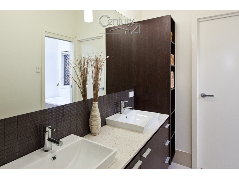 Shailer Park QLD 4128