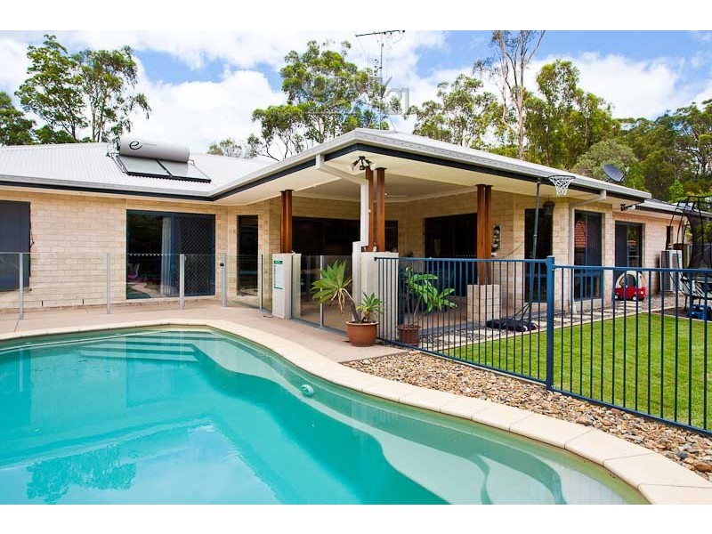 2 Hakea Place, Mount Cotton QLD 4165