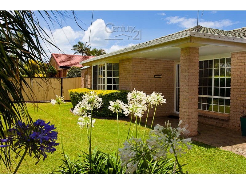 11 School Road, Victoria Point QLD 4165