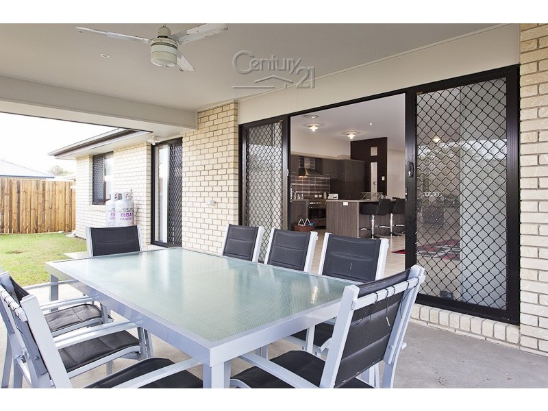 12 Balsam, Redland Bay QLD 4165