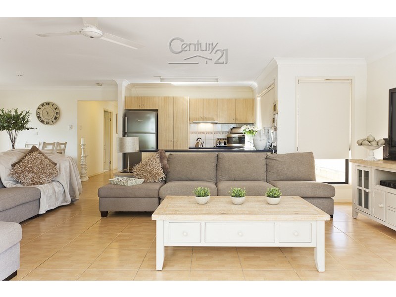 1 Michael St, Redland Bay QLD 4165