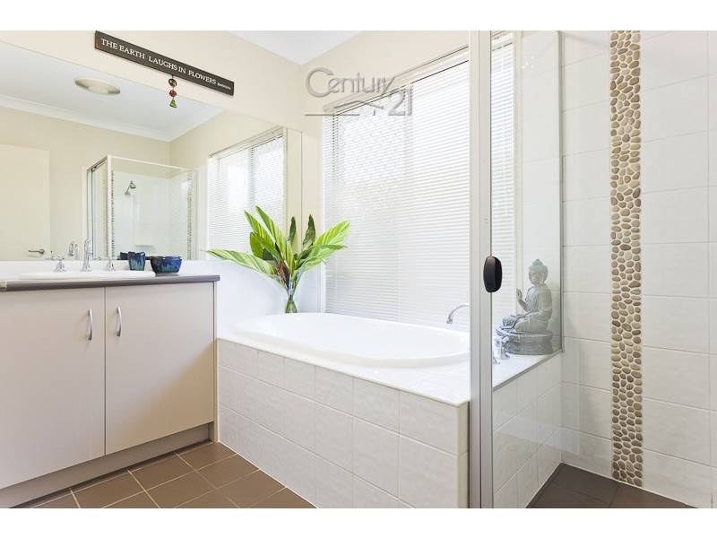 5 Syracuse Street, Redland Bay QLD 4165