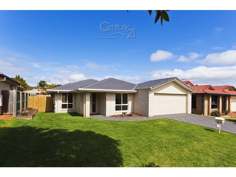 17 Seaholly Crescent, Victoria Point QLD 4165