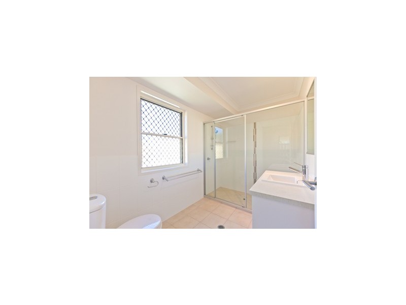 17 Seaholly Crescent, Victoria Point QLD 4165