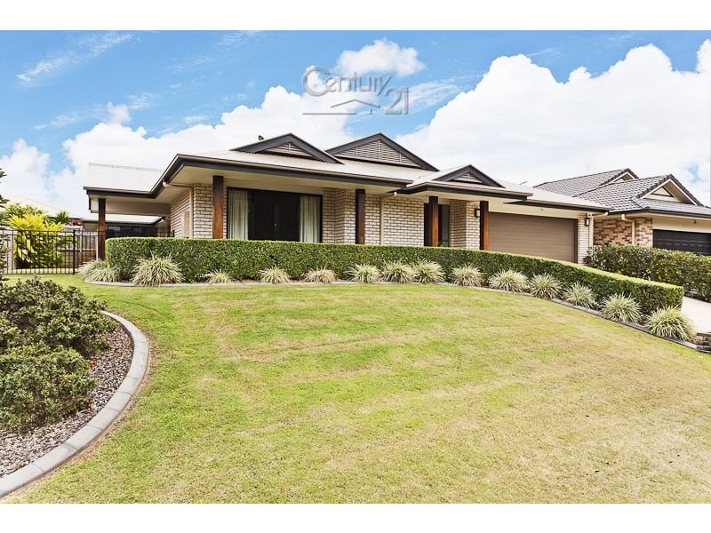 13 Parklink Dr, Redland Bay QLD 4165