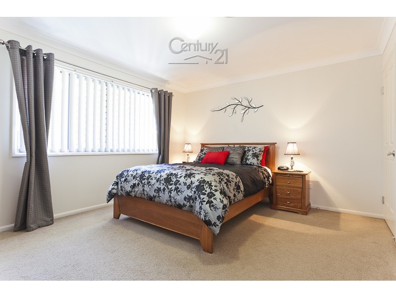 1 Blue Fin Crt, Redland Bay QLD 4165