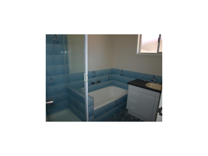 206 Cane Street, Redland Bay QLD 4165