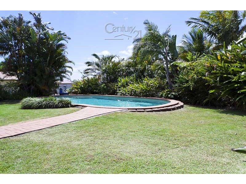 100 Collins Street, Redland Bay QLD 4165