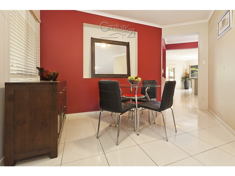 33 Portland Pde, Redland Bay QLD 4165