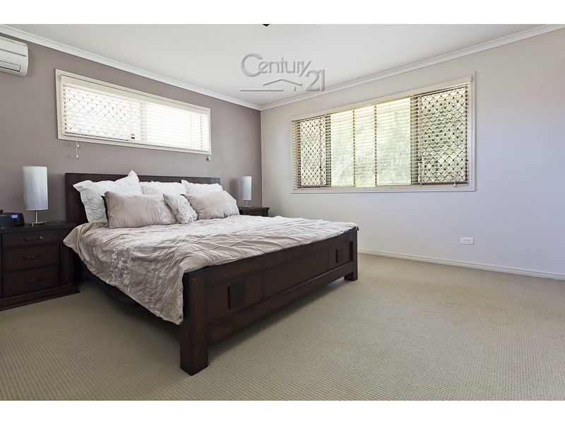 33 Portland Pde, Redland Bay QLD 4165