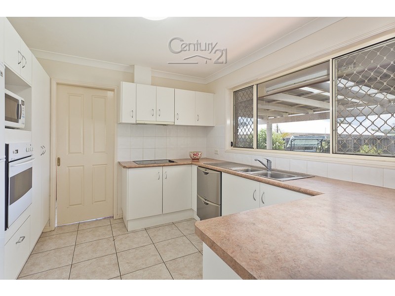 8 Melody Street, Victoria Point QLD 4165