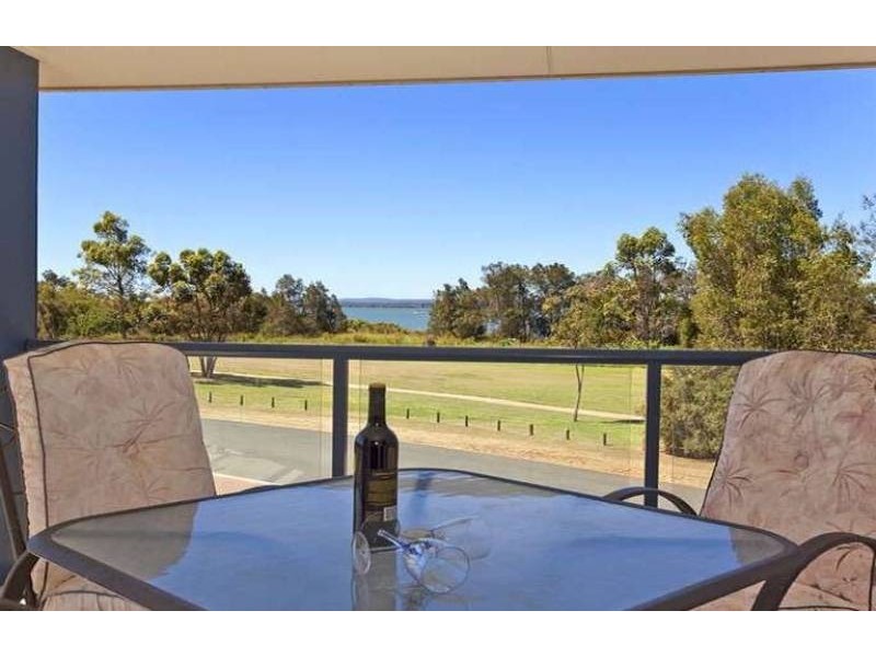 2 Watervale Drive, Redland Bay QLD 4165