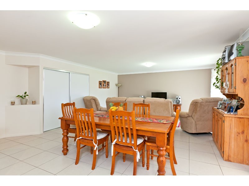 45 Emperor Drive, Redland Bay QLD 4165