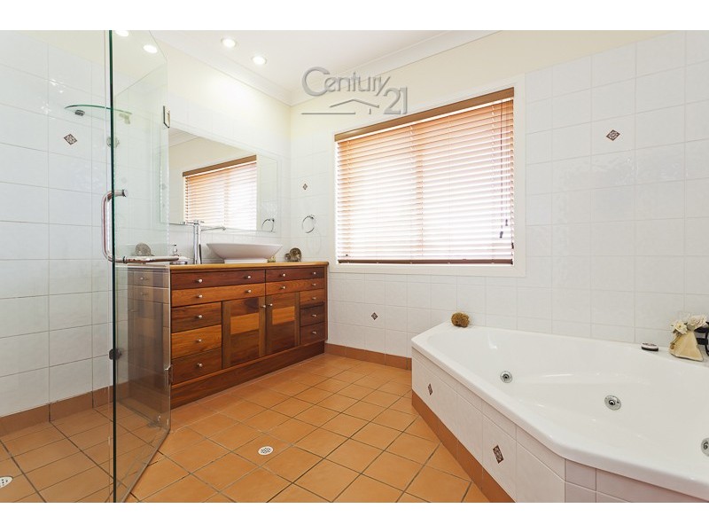 7 The Boulevard, Redland Bay QLD 4165