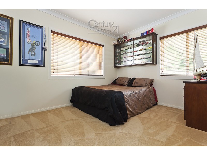 7 The Boulevard, Redland Bay QLD 4165