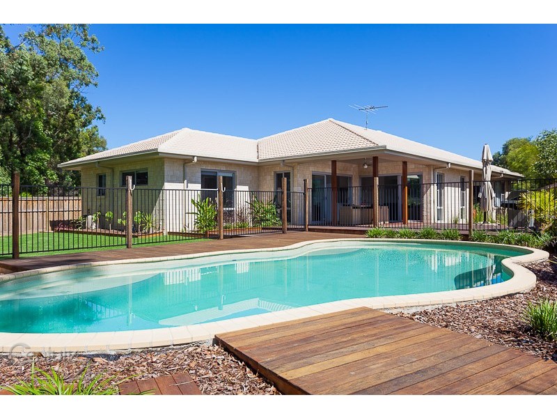 6 Cordia Close, Redland Bay QLD 4165