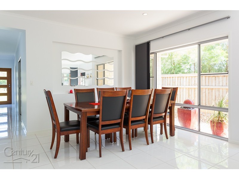 6 Cordia Close, Redland Bay QLD 4165