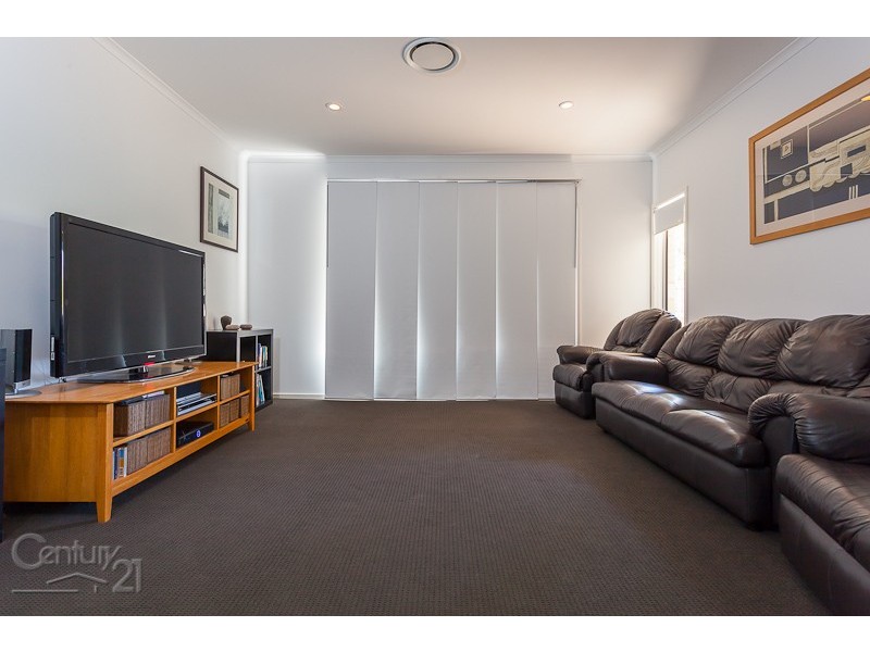 6 Cordia Close, Redland Bay QLD 4165