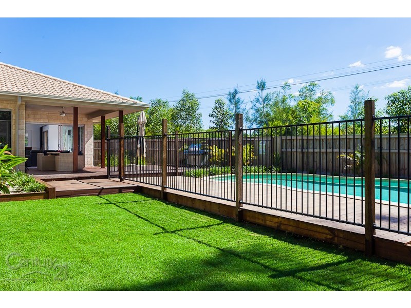 6 Cordia Close, Redland Bay QLD 4165