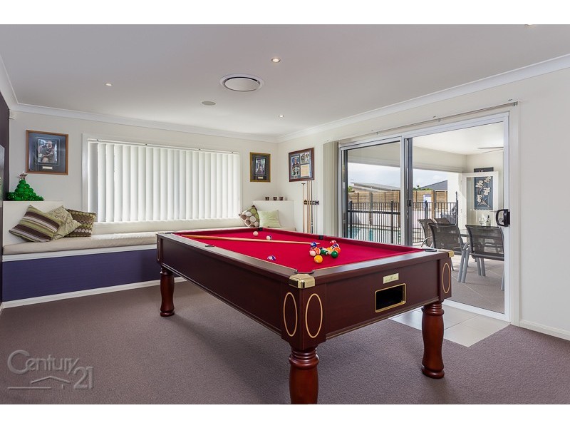 4 Wamsley Close, Redland Bay QLD 4165