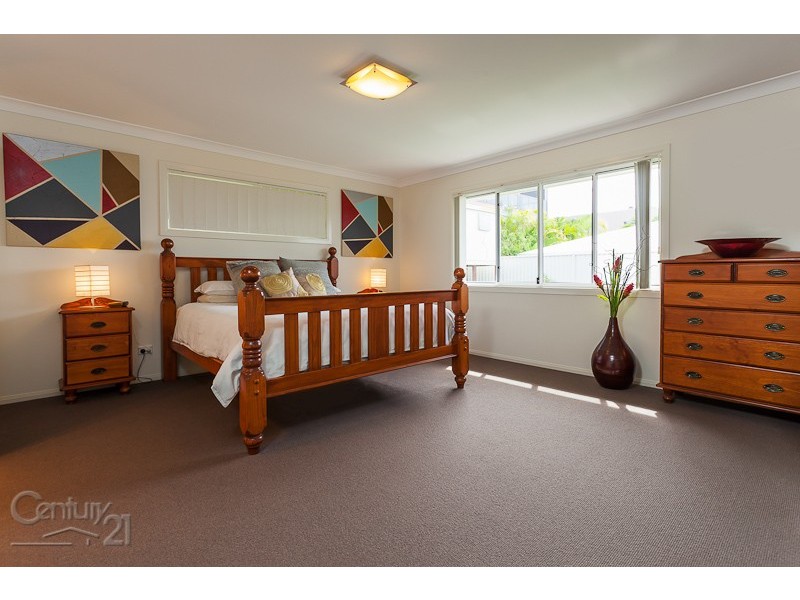 4 Wamsley Close, Redland Bay QLD 4165