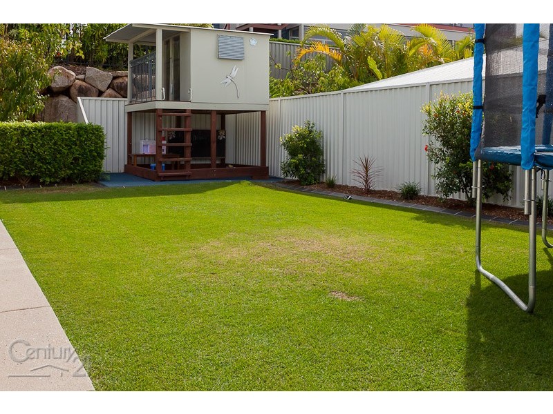 4 Wamsley Close, Redland Bay QLD 4165