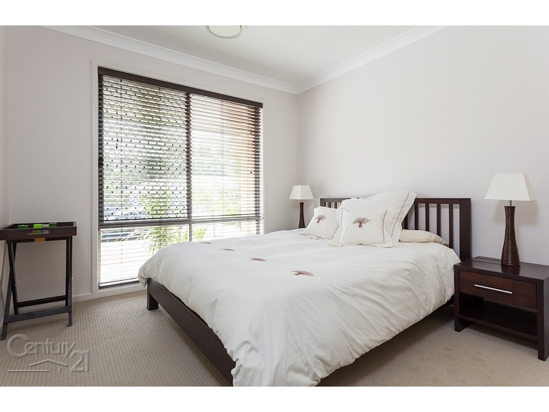 8 Sapium Road, Redland Bay QLD 4165