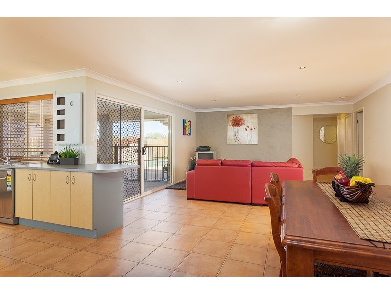 42 Hayman Street, Redland Bay QLD 4165